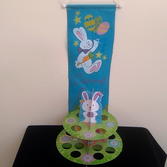 Easter Mini Center Piece ,Carrot Patch Flag,15 Refrigerator magnets,2 containers - Picture 2 of 13